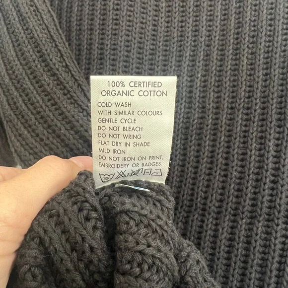 Able Rose Relaxed Sweater Tunic-S, Black - Picture 3 of 6